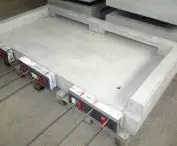 Use of thermal insulation fasteners in manufactured balconies