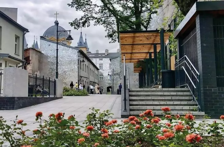 Łódź, Passage of Roses, 2022, creation of a network of pedestrian links in downtown quarters as part of the Area Revitalization of the Center of Łódź project, proj.: 3DArchitekci