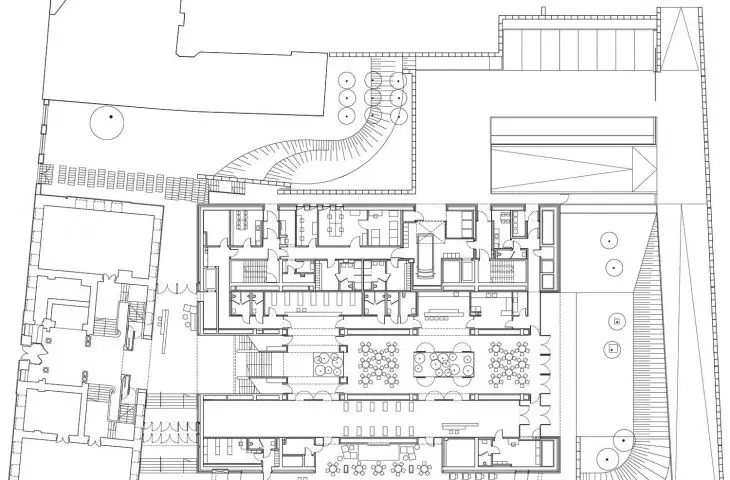 Nowe skrzydło Biblioteki Raczyńskich przy placu Wolności w Poznaniu