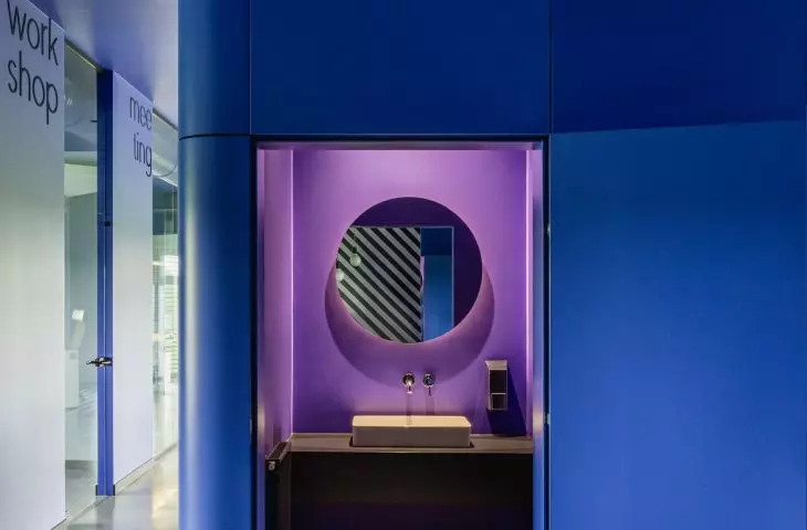 FORMSON office, bathroom interior