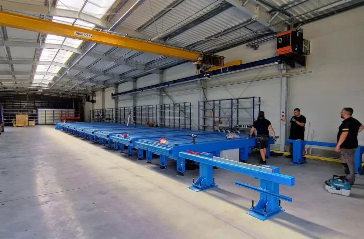 Automatic truss press