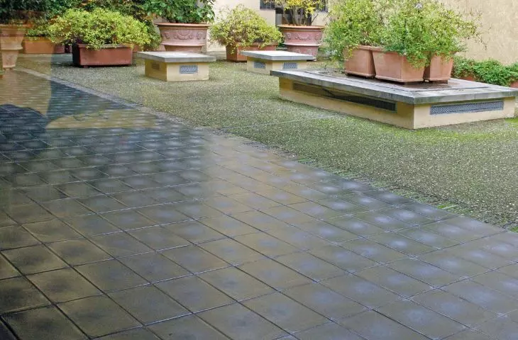 Terrace paved with black tiles 200x400mm, Galleria dell'Accademia, Florence