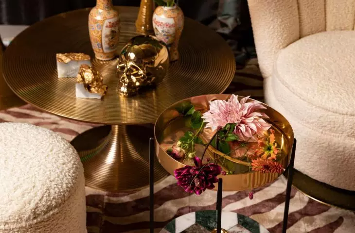 Match gold accessories