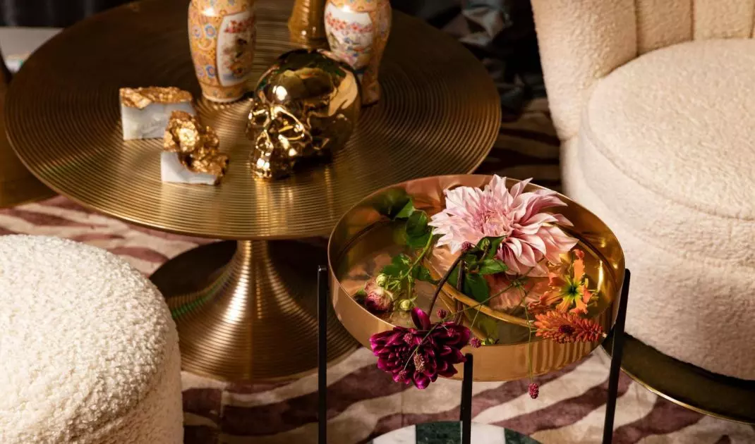 Match gold accessories