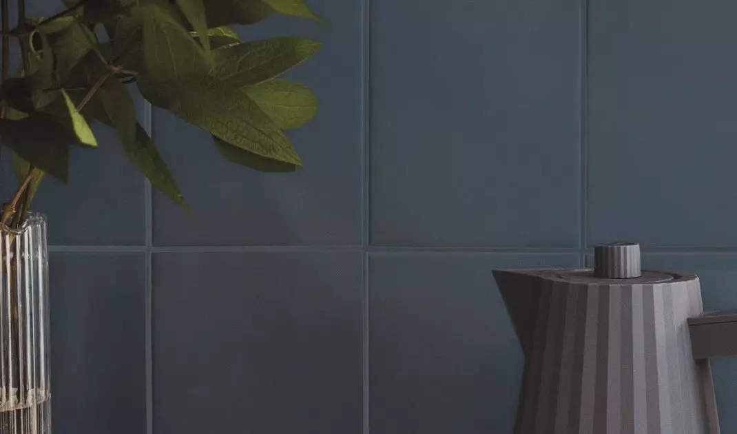 Tile paint 