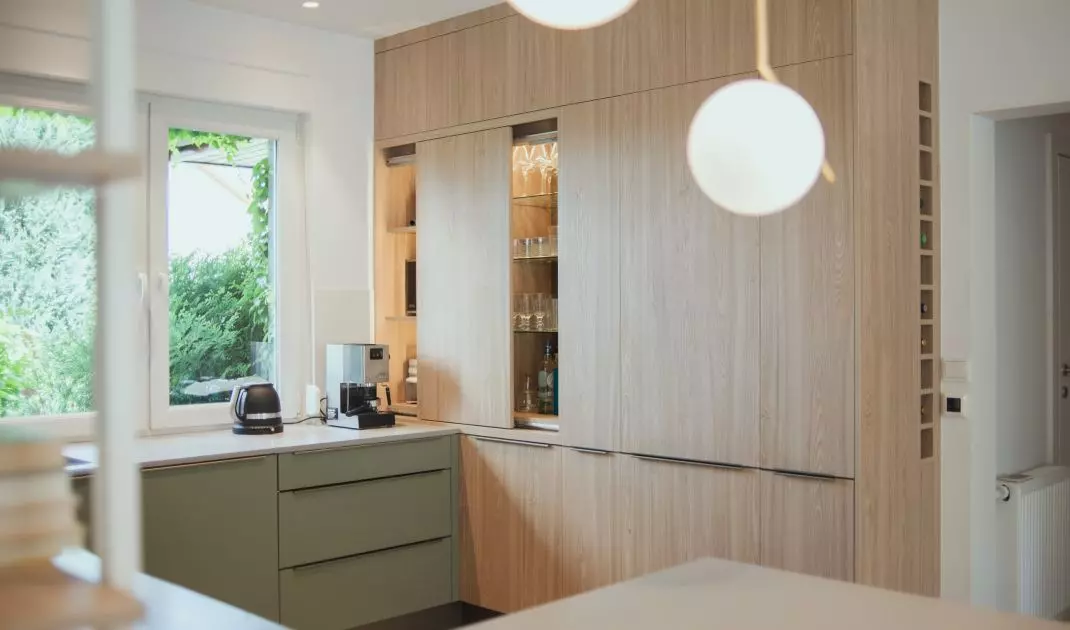 Kitchen cabinetry