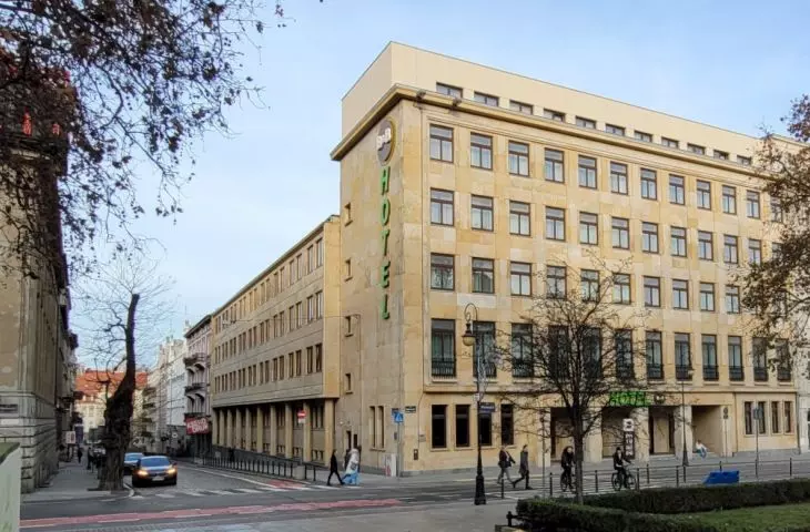 Hotel B&B, plac Wolności, Poznań, stan po adaptacji budynku BGK