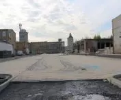 concrete and asphalt space of the Oder plant,13 thousand square meters of pure environment devoid of life