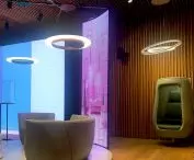 Kolorystyczne wersje lampy Sizzano  na wystawie Doroty Koziary  „Creative by nature” podczas ostatniego Expo w Dubaju