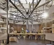 Wnętrze biblioteki i czytelni