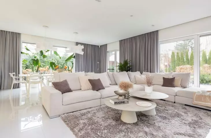 The living room is connected to the dining room 