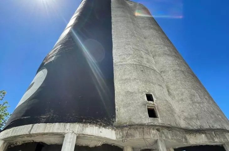 A fragment of an abandoned silo