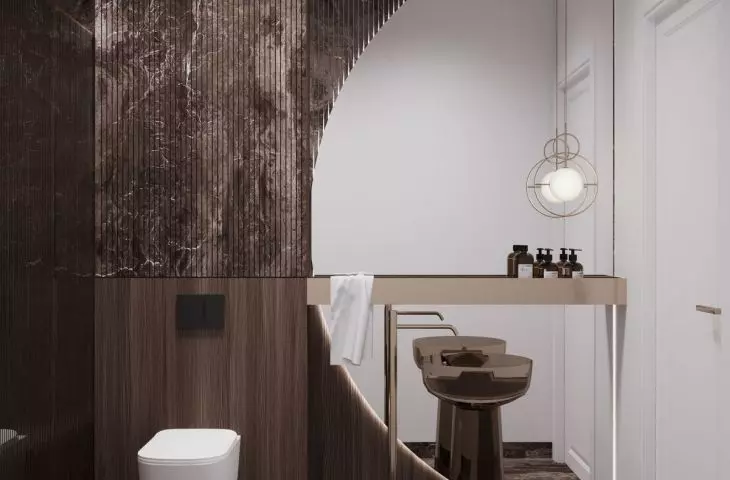 Bathroom on the first floor