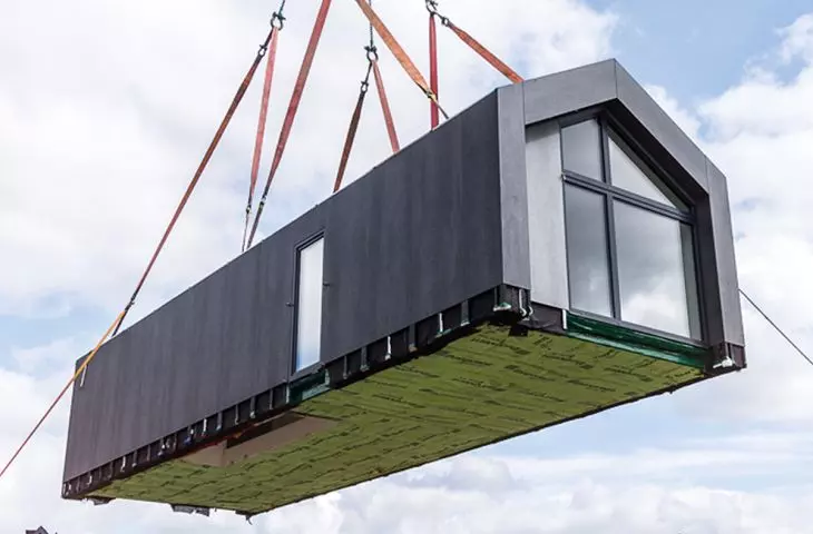  transport i montaż domu Sagitta wyprodukowanego w technologii szkieletu stalowego w fabryce QMODULAR