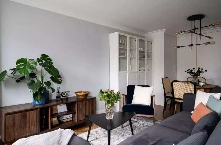 The interior was decorated in a retro style