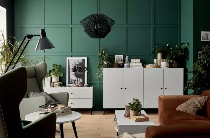 Creative white dresser. VOX.