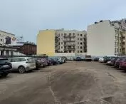 Parking in the meijs of future development