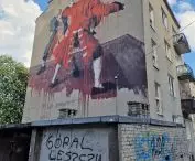 mural „Warsaw Fight Club” na Pradze, autor: Conor Harrington, street art naprawdę żyje tu razem z miejscowymi