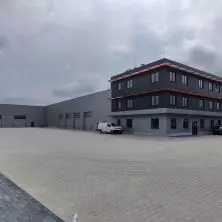 Budynek biurowy DHollandia z halą magazynową w Krakowie przy ul. Igołomskiej