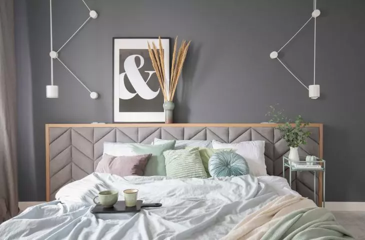 Bed with upholstered headrest 