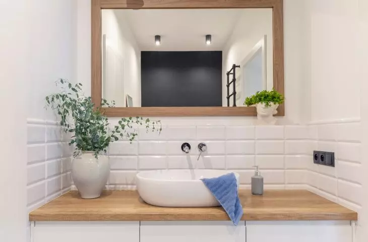 Retro-style bathroom
