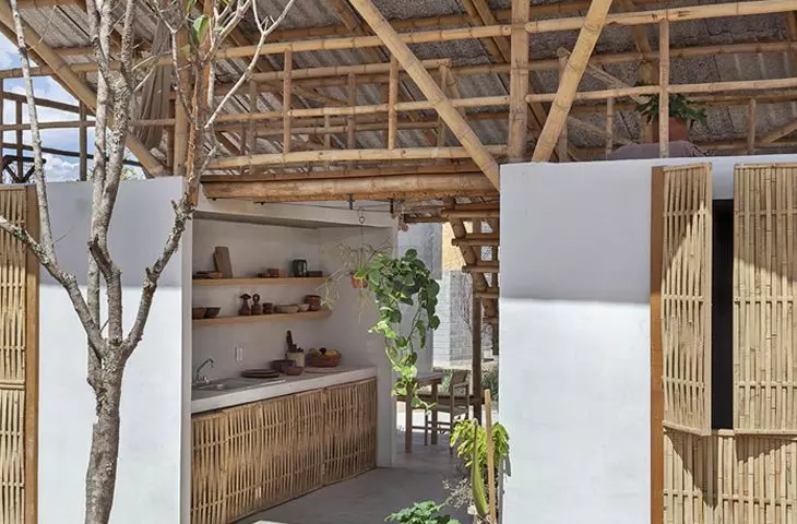 Casa Pórtico: Xochitepec, Morelos, proj.: Rozana Montiel Estudio de Arquitectura