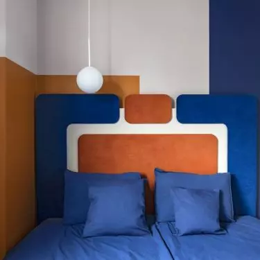 Bedroom breaks pastel color scheme