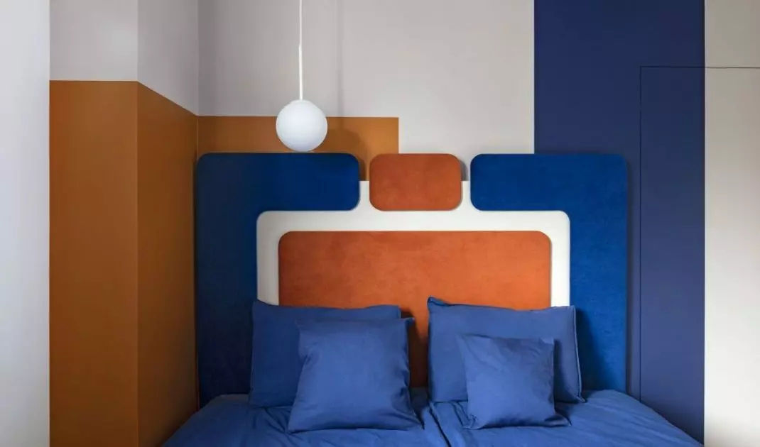 Bedroom breaks pastel color scheme