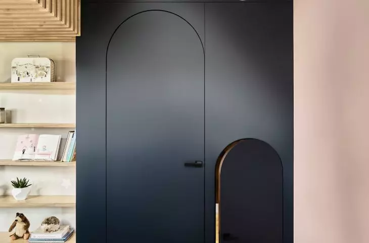 Rounded front door