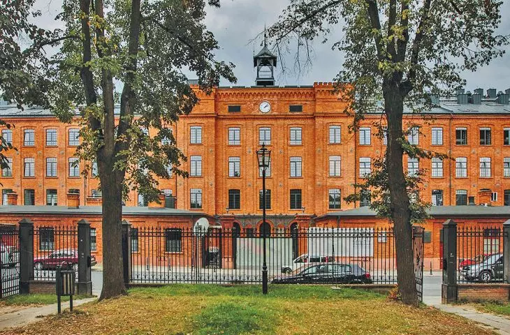 Księży Młyn pokazuje ideę miasta w mieście, poza fabryką było tu wszystko: szkoła, szpital, remiza i osiedla robotnicze