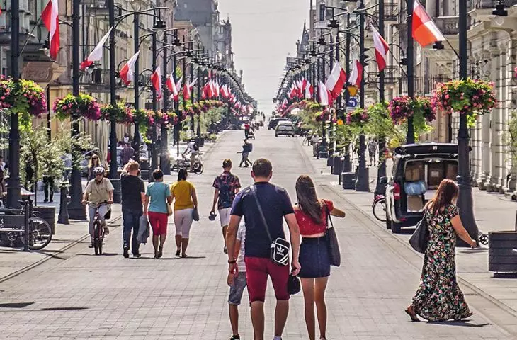 the best walking distance? after Krakow, the world will now discover the metropolis of Lodz from this perspective
