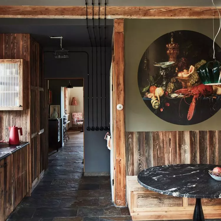 Kitchen with the soul of old pine