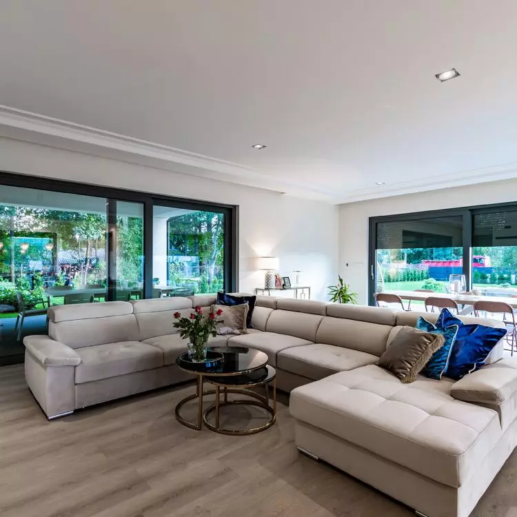 Large-format glazing