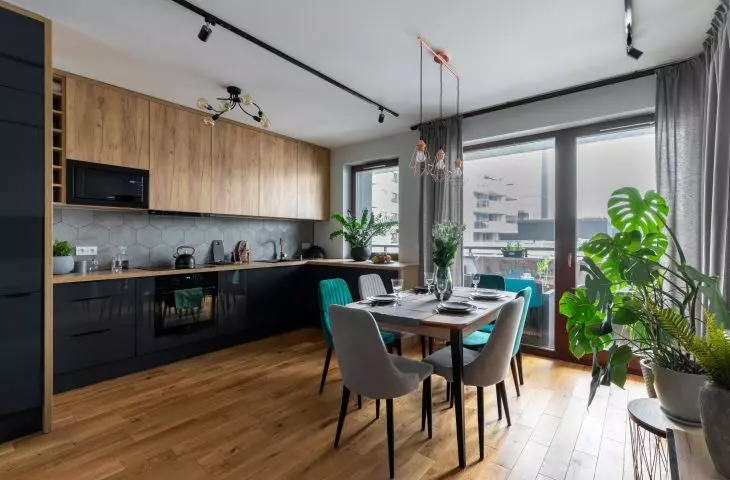 Apartment with green accents