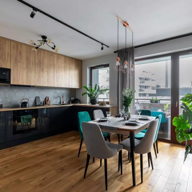 Apartment with green accents