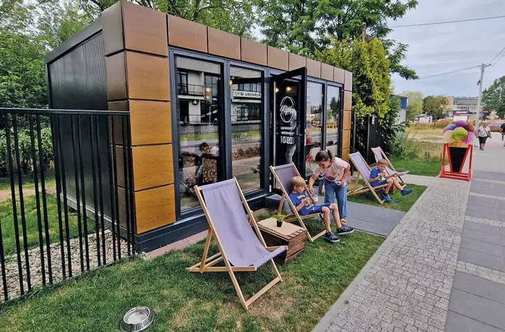 Plejada ice cream shop in a shipping container 