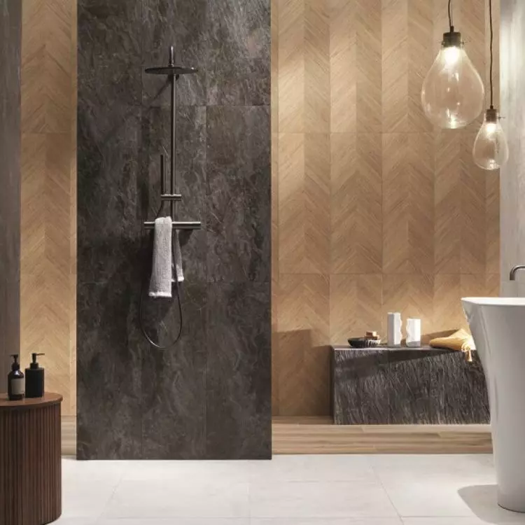 Wood-like tiles in the bathroom