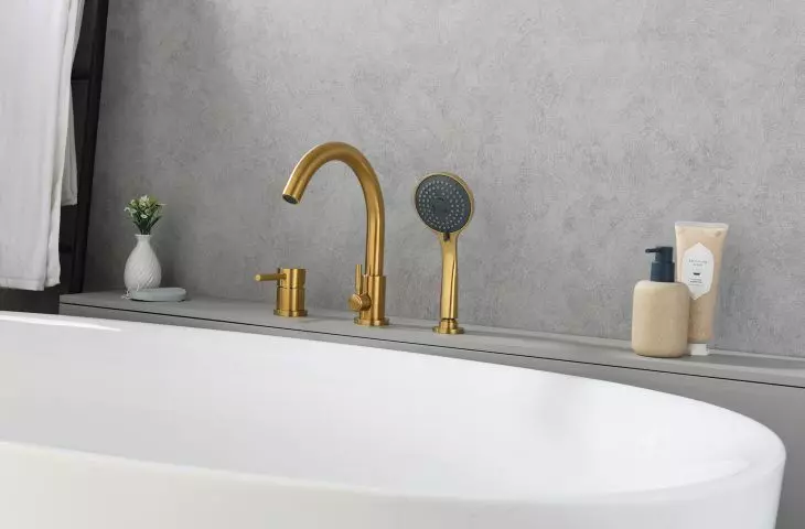 DEN-BWW.080 GOLDEN HAPPENED (MAT) - 3-hole bath mixer.
