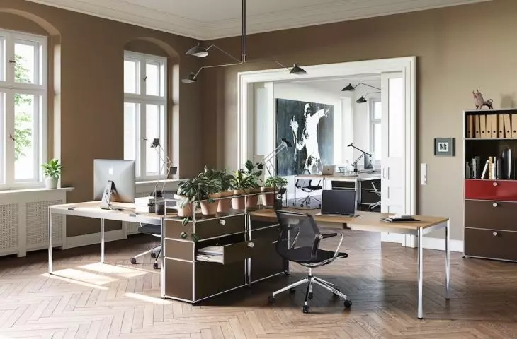 Cabinet in shades of brown