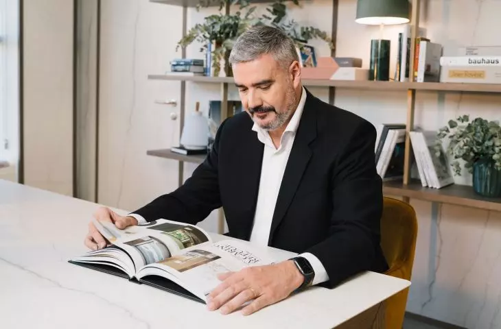 prezentacja księgi trendów projektowych na rok 2024 „Inspiring Living For Tomorrow”