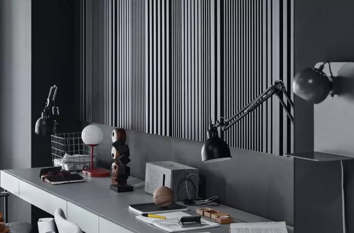 Wall lamp Job