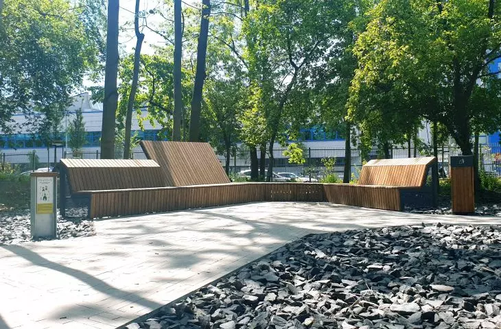 an important element of the premise was to reduce interference with the space, including by adjusting small architecture