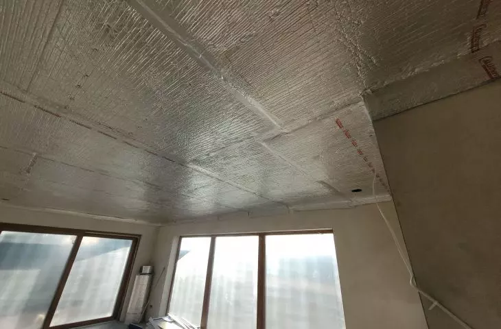 Implementation of attic insulation in a 130 m2 family house using Aluthermo® QUATTRO