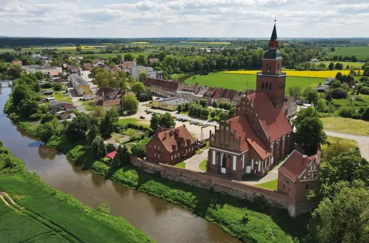 Picturesquely located, with a population of less than 2,000, Sepopol is the smallest Polish city implementing a model of development in the spirit of slow