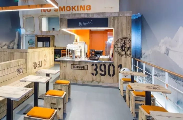 Design wnętrz: arktyczne niebo nad głowami