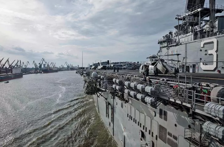 USS Kearsarge w tej misji odwiedza bałtyckie porty, byśmy mogli spać spokojniej