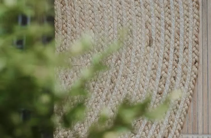 Balcony rug