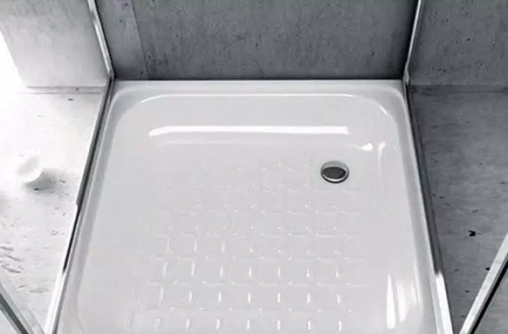 Enamel shower tray