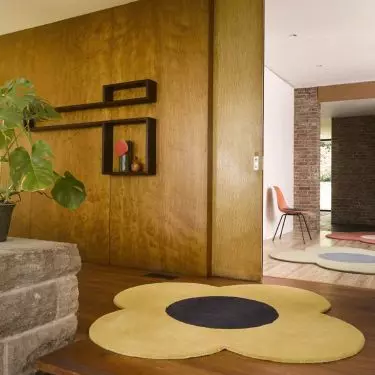 Choose a rug with an original shape