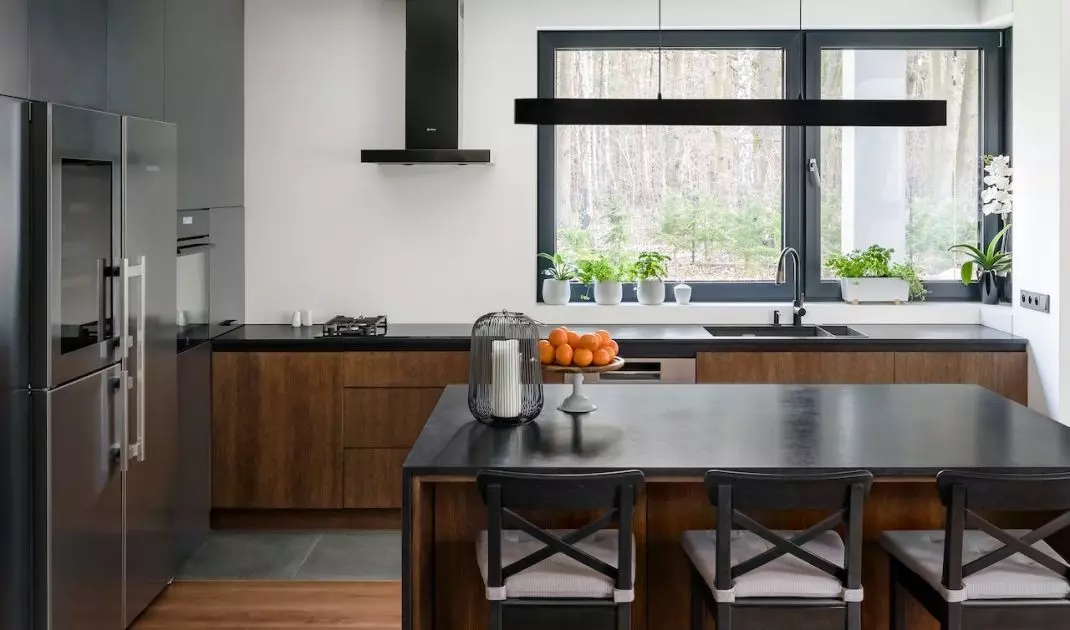 Kitchen with dark island